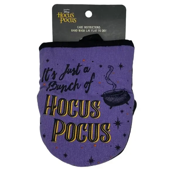 Disney's Hocus Pocus Oven Mitt Set - Picture 3 of 3